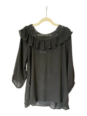 Hayden Los Angeles Women's Large Black Ruffle Neck
Crochet Trim Rayon Blouse
NWT